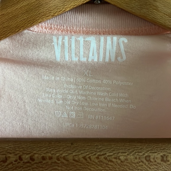 Villians Cruella Devil Short Sleeve Pink Tee Juniors XL - Picture 5 of 5